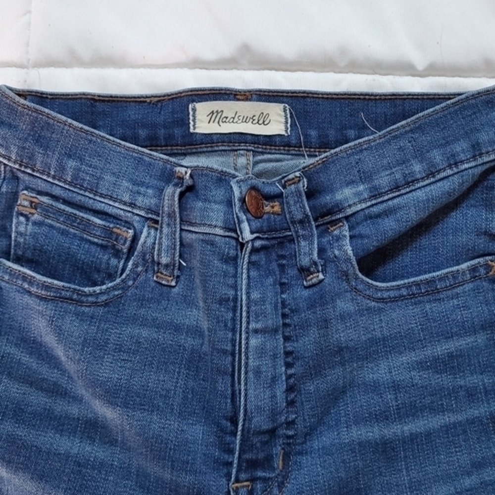 Women's Madewell jeans. Size p24. Like new. 11" Roadtripper skinny. Med - Picture 3 of 7